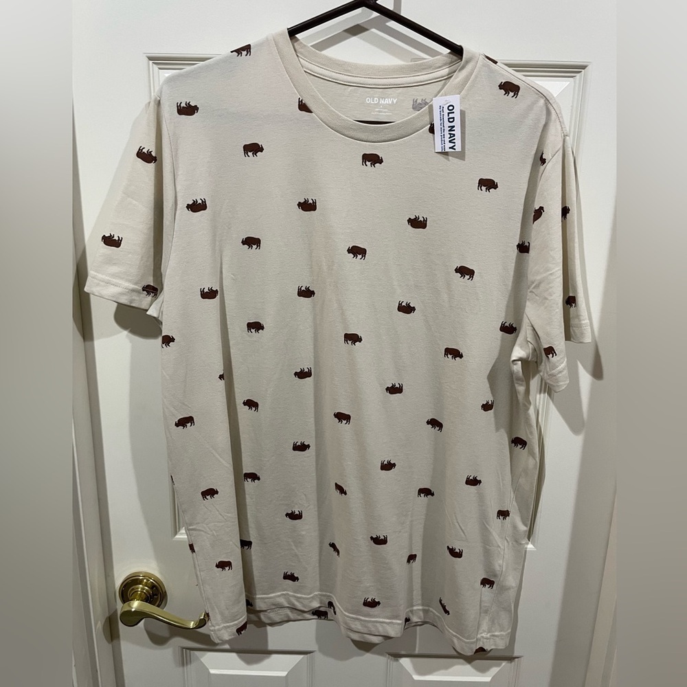 Old Navy Cream T-Shirt with Brown Buffalo Print